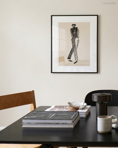 Постер Figure in Silence - Louvre Home