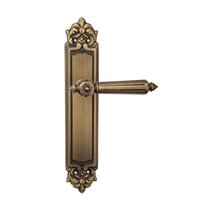 Дверная ручка Venezia Castello на планке PL96 матовая бронза - Venezia Collezione