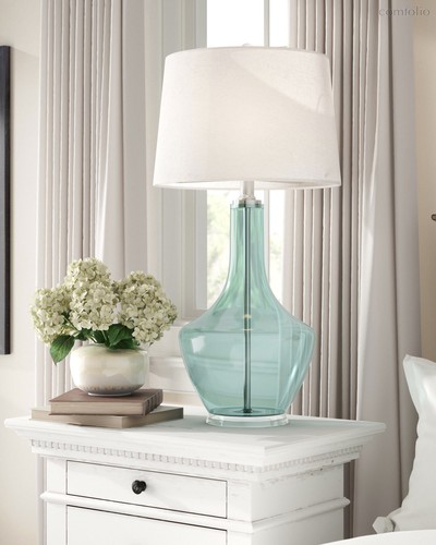 Зеленая настольная лампа Монток, цвет зеленый - Louvre Home