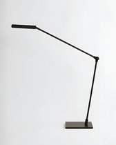 Черная настольная лампа Уве