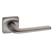 Дверная ручка на квадратном основании COLOMBO Roboquattro S ID51RSB-GM графит матовый PVD - Colombo Design