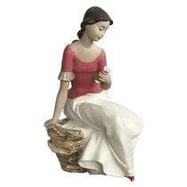 Фигурка NAO Весенние размышления 18х18х28 см, фарфор - NAO