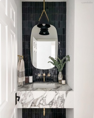 Черное настенное зеркало Вейл, цвет черный - Louvre Home