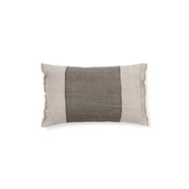 Чехол для подушки Lorin из льна зелёного цвета с бахромой 30 x 50 см - La Forma